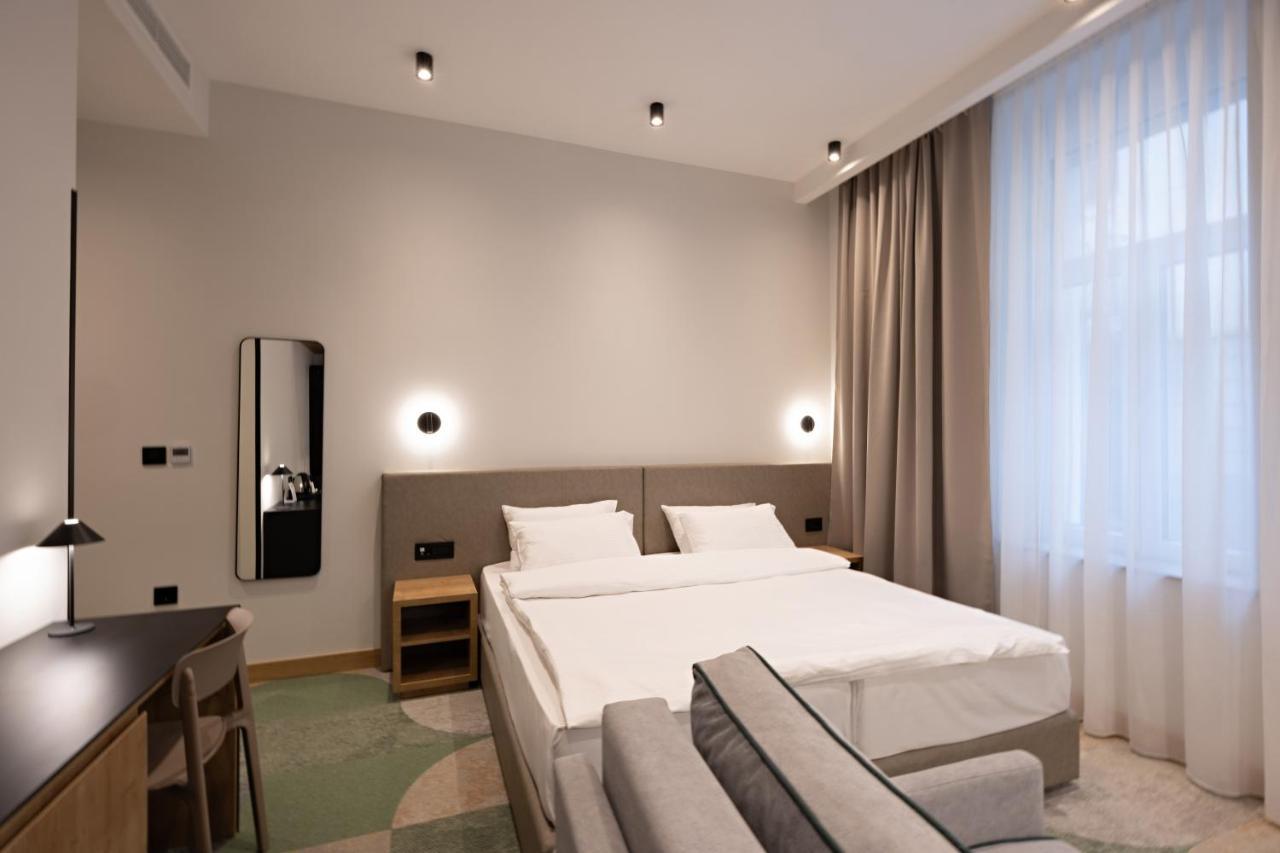 Hop Inn Rooms & Suites Belgrado Buitenkant foto