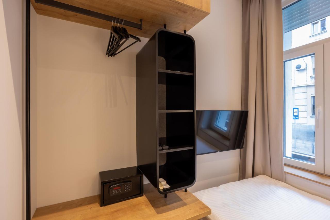 Hop Inn Rooms & Suites Belgrado Buitenkant foto