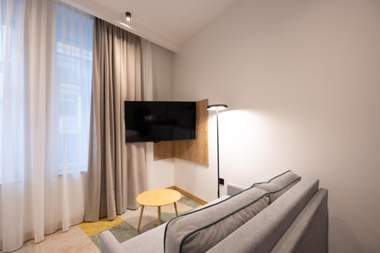 Hop Inn Rooms & Suites Belgrado Buitenkant foto