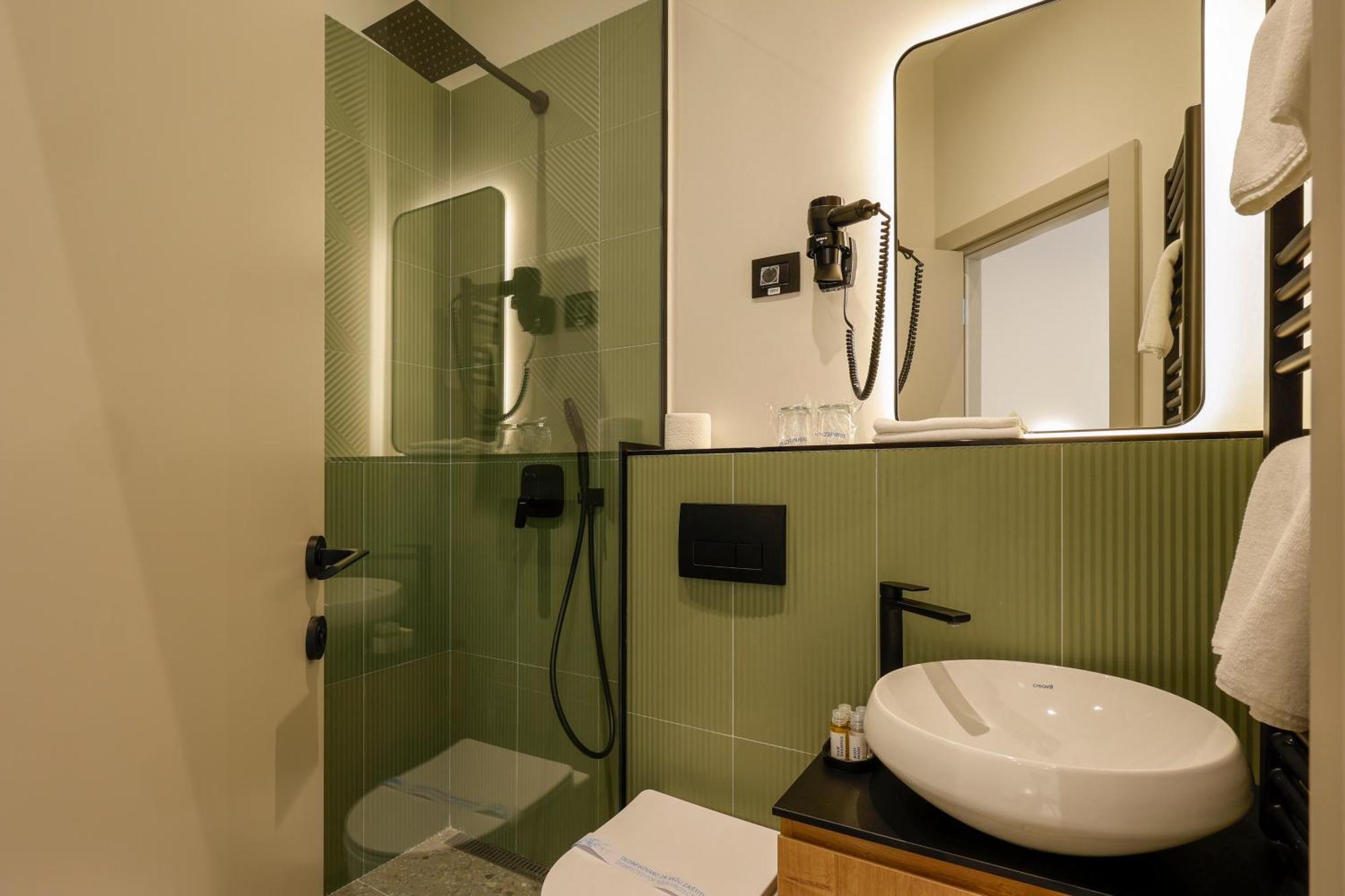 Hop Inn Rooms & Suites Belgrado Buitenkant foto